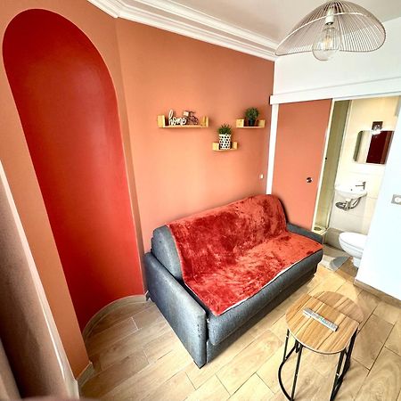 Home Sweet Home Pigalle Montmartre Paris Exterior foto
